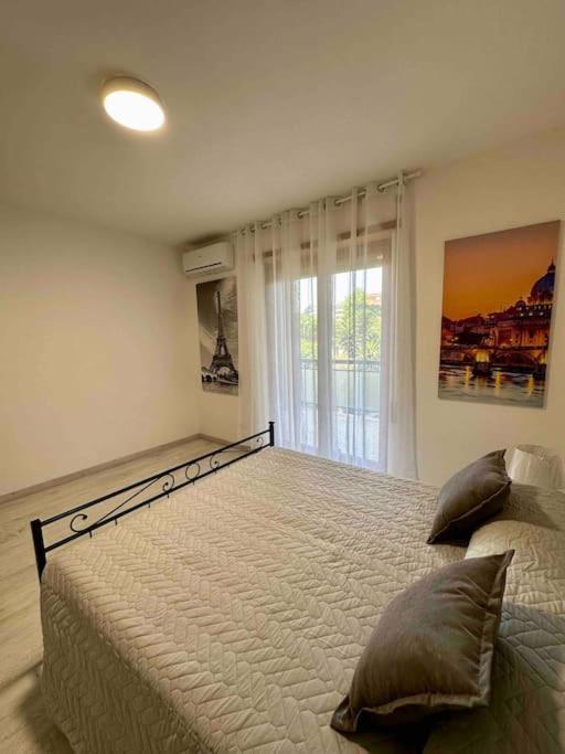 Appartamento Luminoso Domus Eur Roma Exterior foto